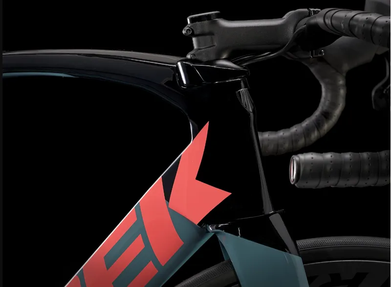 Trek Madone SL 7 Etap Road Bike 2023 in Battleship Blue-5